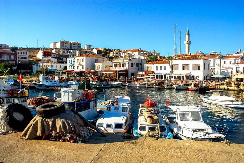 Haziran Ayında Nereye Gitsek? Hem Serinleyelim Hem de Keyif Yapalım! ☀️ 14 bozcaada